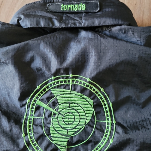 Tornado chaser windbreaker - Picture 4 of 4